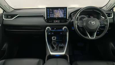 2019 TOYOTA RAV4 interior