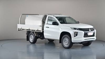 2022 MITSUBISHI TRITON