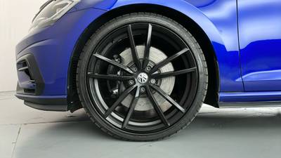 2017 VOLKSWAGEN GOLF gallery