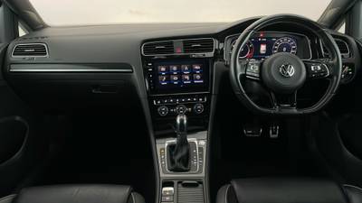 2017 VOLKSWAGEN GOLF interior