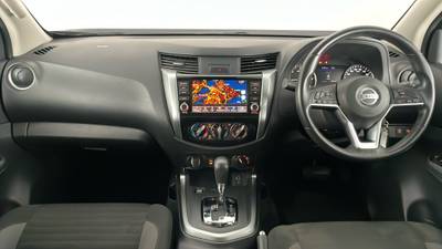 2021 NISSAN NAVARA interior