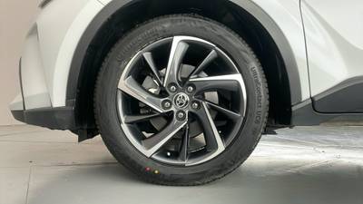 2022 TOYOTA C-HR gallery