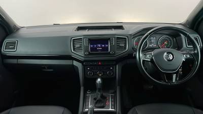 2022 VOLKSWAGEN AMAROK interior