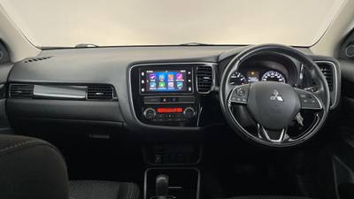 2019 MITSUBISHI OUTLANDER interior
