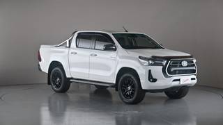 2021 TOYOTA HILUX