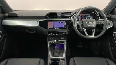 2024 AUDI Q3 interior