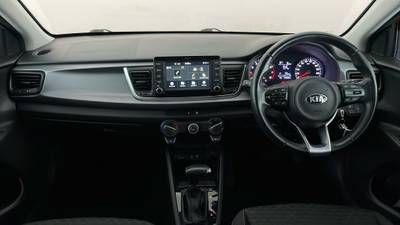 2017 KIA RIO interior