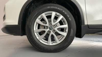 2019 NISSAN X-TRAIL gallery