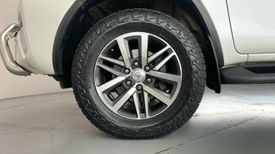 2018 TOYOTA FORTUNER gallery