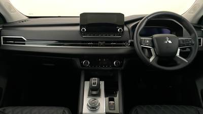 2023 MITSUBISHI OUTLANDER interior