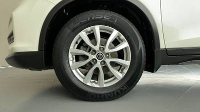 2018 NISSAN X-TRAIL gallery