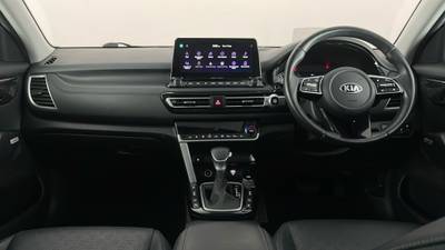 2020 KIA SELTOS interior