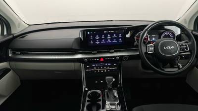 2021 KIA CARNIVAL interior