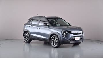 2025 MAHINDRA XUV3XO