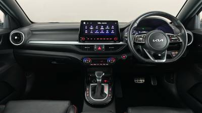 2021 KIA CERATO interior