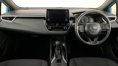 2021 TOYOTA COROLLA interior
