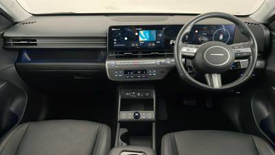 2023 HYUNDAI KONA interior