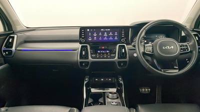 2022 KIA SORENTO interior