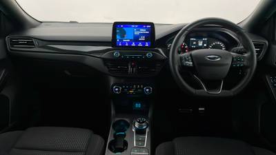 2021 FORD FOCUS interior