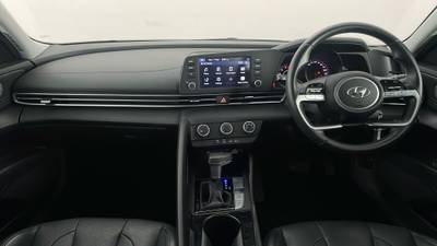 2021 HYUNDAI I30 interior