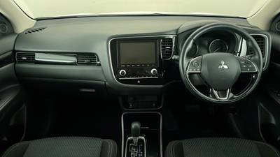 2021 MITSUBISHI OUTLANDER interior