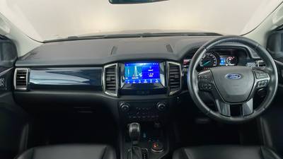 2021 FORD EVEREST interior