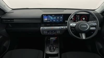2025 HYUNDAI KONA interior