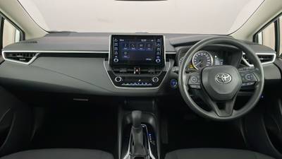 2021 TOYOTA COROLLA interior