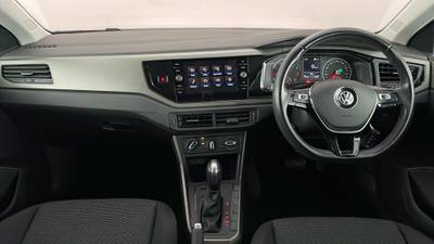 2020 VOLKSWAGEN POLO interior