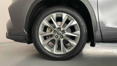 2021 TOYOTA KLUGER gallery