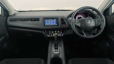 2018 HONDA HR-V interior