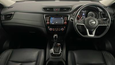 2019 Nissan X-Trail interior
