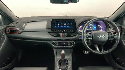 2020 Hyundai i30 interior