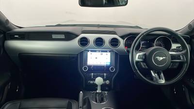 2017 FORD MUSTANG interior
