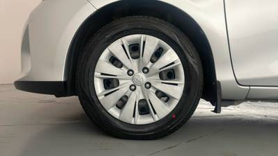 2016 TOYOTA YARIS gallery