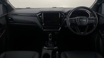 2023 ISUZU D-MAX interior