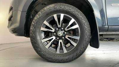 2019 HOLDEN COLORADO gallery