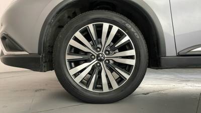 2019 MITSUBISHI OUTLANDER gallery