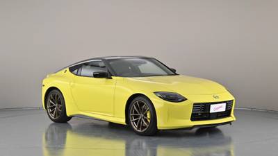 2022 NISSAN Z interior