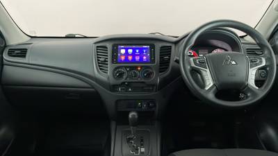 2023 MITSUBISHI TRITON interior