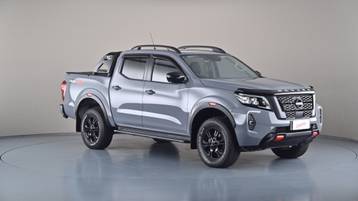 2024 NISSAN NAVARA