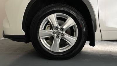 2021 TOYOTA KLUGER gallery