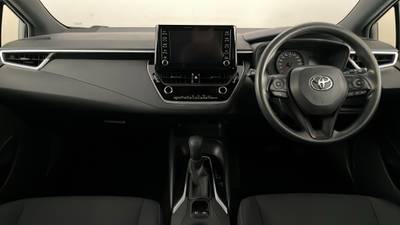 2018 TOYOTA COROLLA SPORT interior