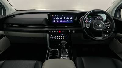 2020 KIA CARNIVAL interior