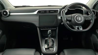 2021 MG ZST interior