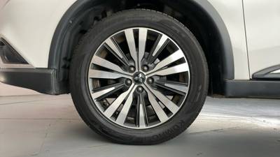 2019 MITSUBISHI OUTLANDER gallery