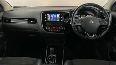 2019 MITSUBISHI OUTLANDER interior