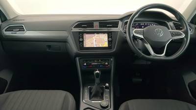 2022 VOLKSWAGEN TIGUAN interior