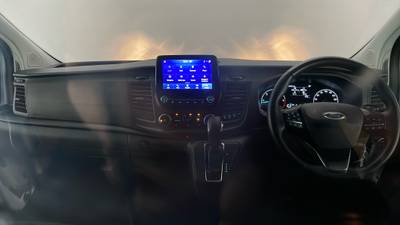 2022 FORD TRANSIT CUSTOM interior