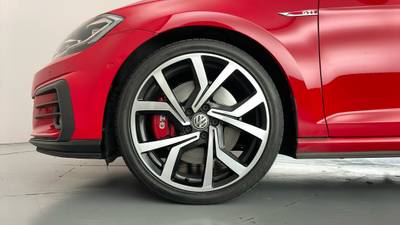 2019 VOLKSWAGEN GOLF gallery